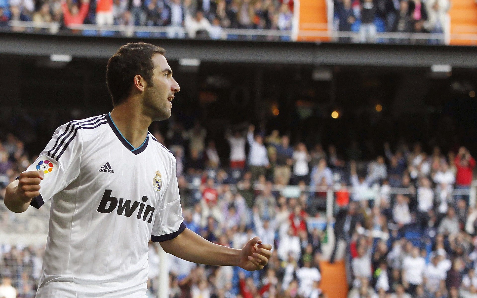 红牛内战，一队碾压二队，拉塞尔统治全场展现王者风范